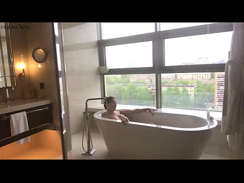 ❤️ Enorme babe die hartstochtelijk haar poesje aftrekt in de badkamer ☑ Quality porn at us nl.prendiporno.ru ️❤